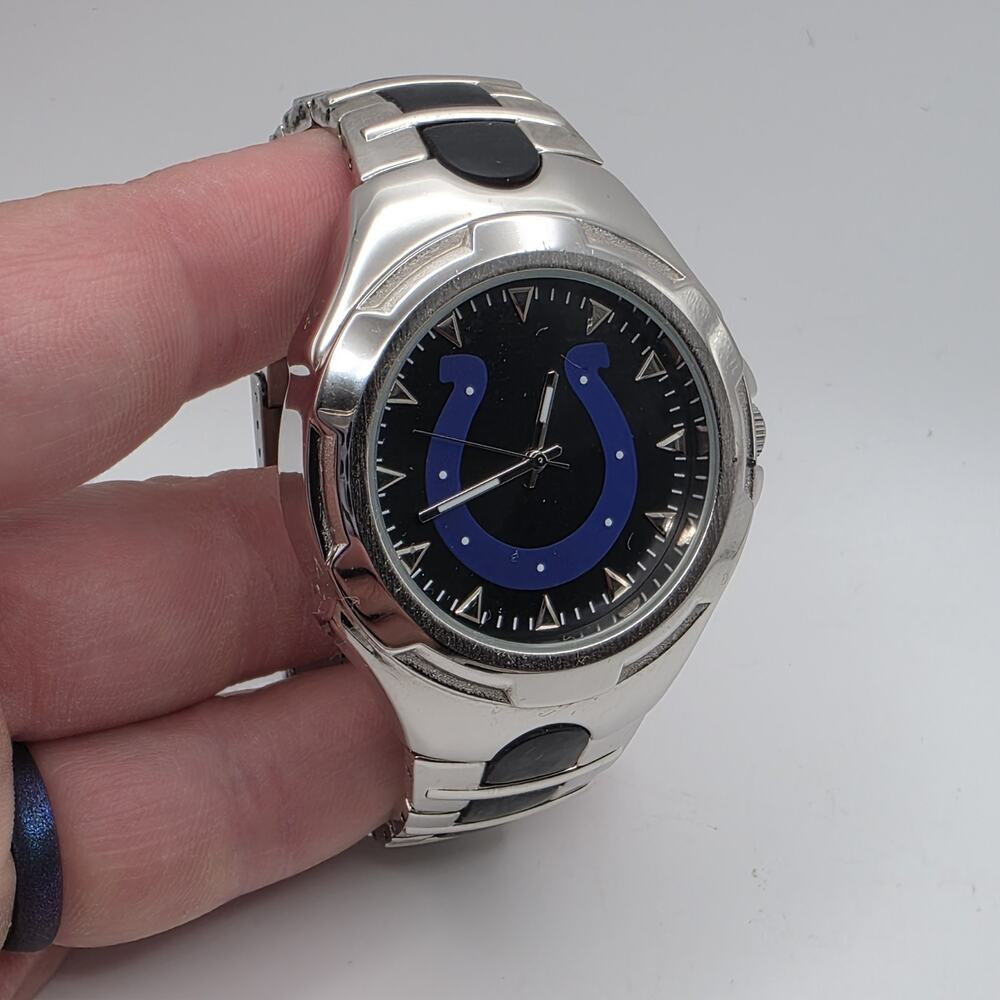 Indianapolis Colts NFL Mens Stainless Steel Analog Quartz Watch Blue Horseshoe